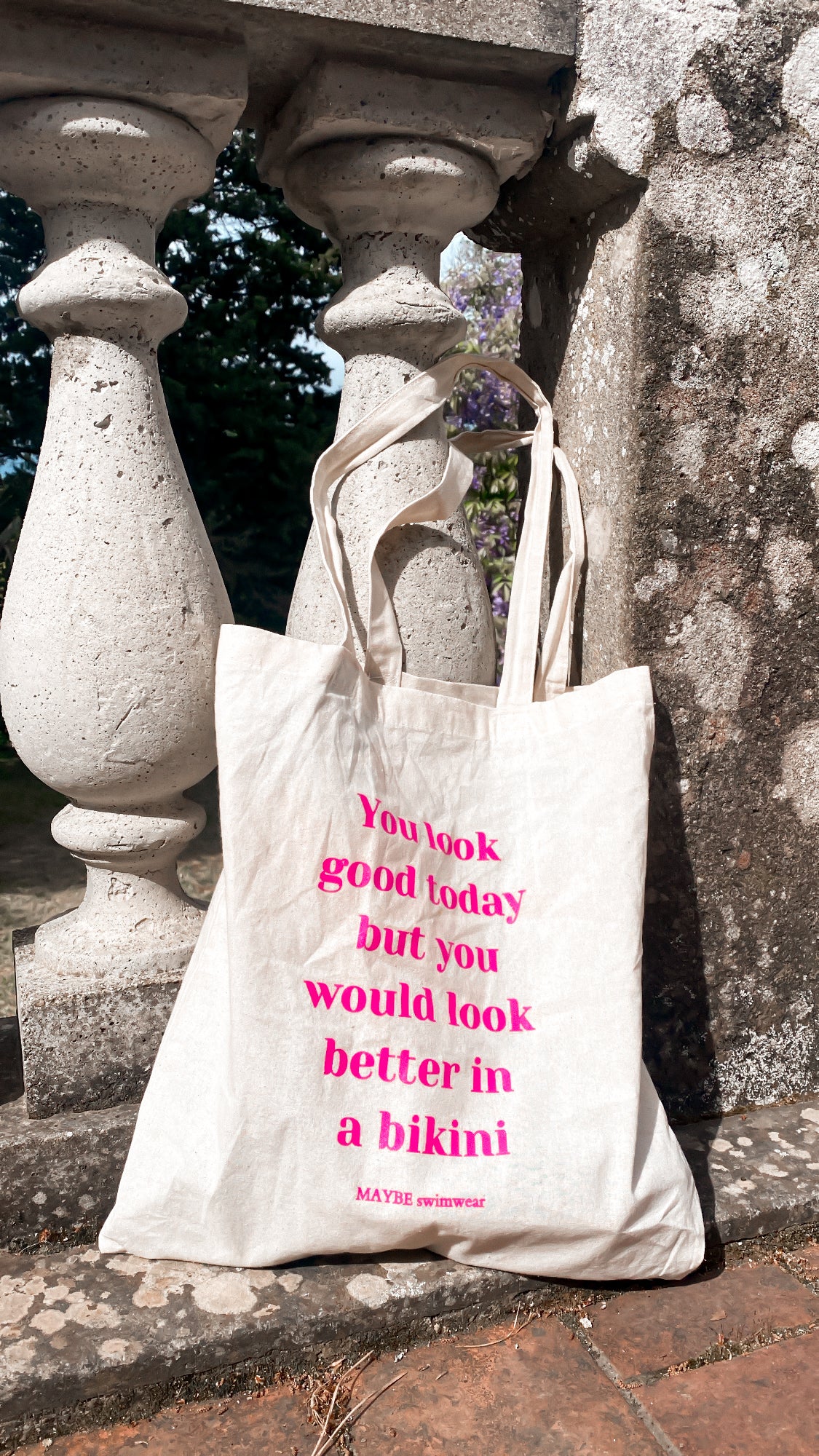 Tote bag